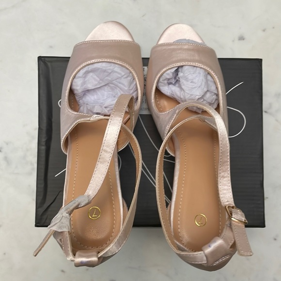 Women’s Mysoft Open Toe Stilettos, Size 7. Soft pink color. Never worn. - Picture 5 of 6